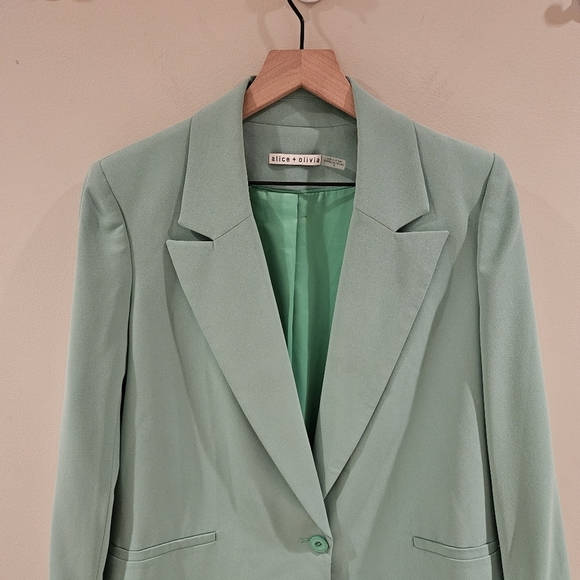 Alice + Olivia BRIGHT Green Denny Notch Blazer In Garden Green - Picture 6 of 13